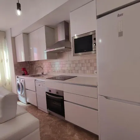 Daire Apartamento Cobo De Guzman *